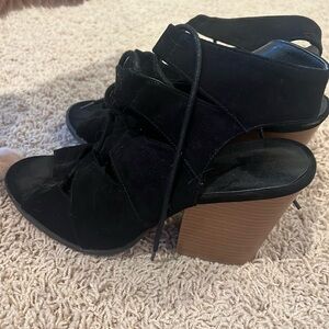 black wedges with 3.5 inch heel